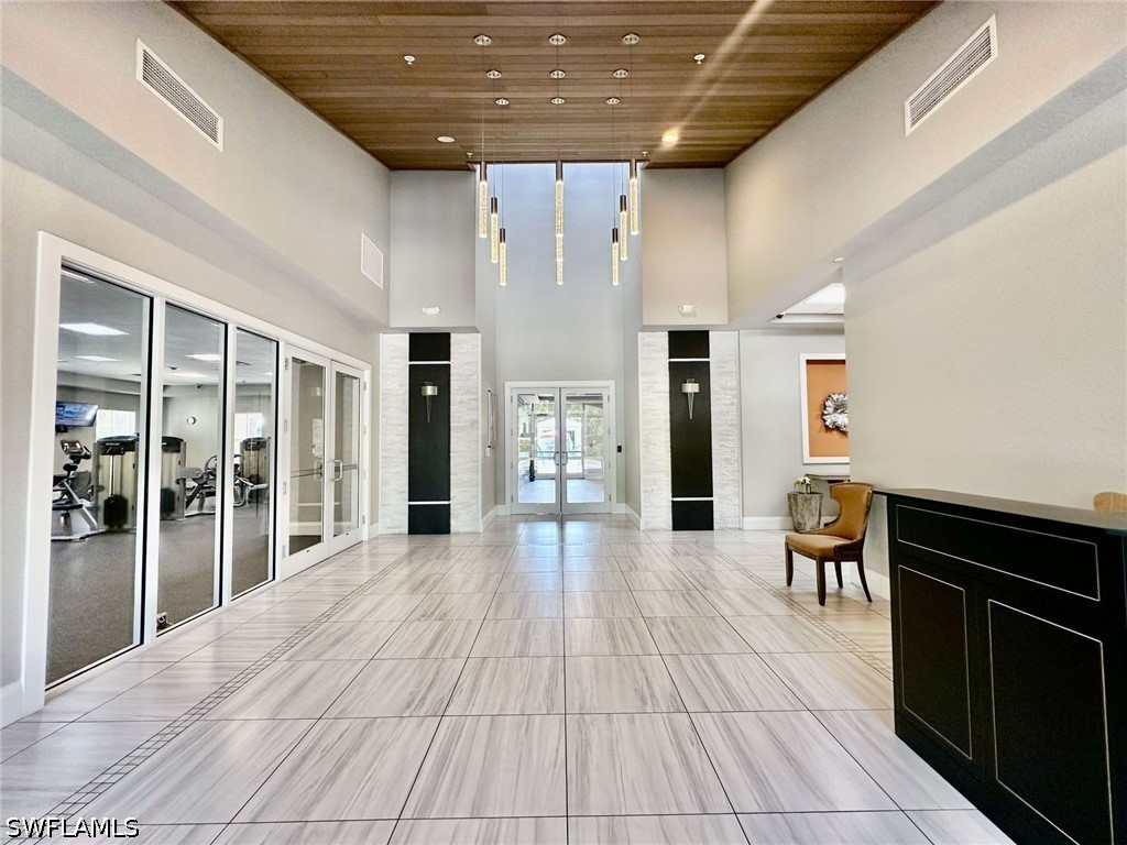 Residential Lease in Naples 2