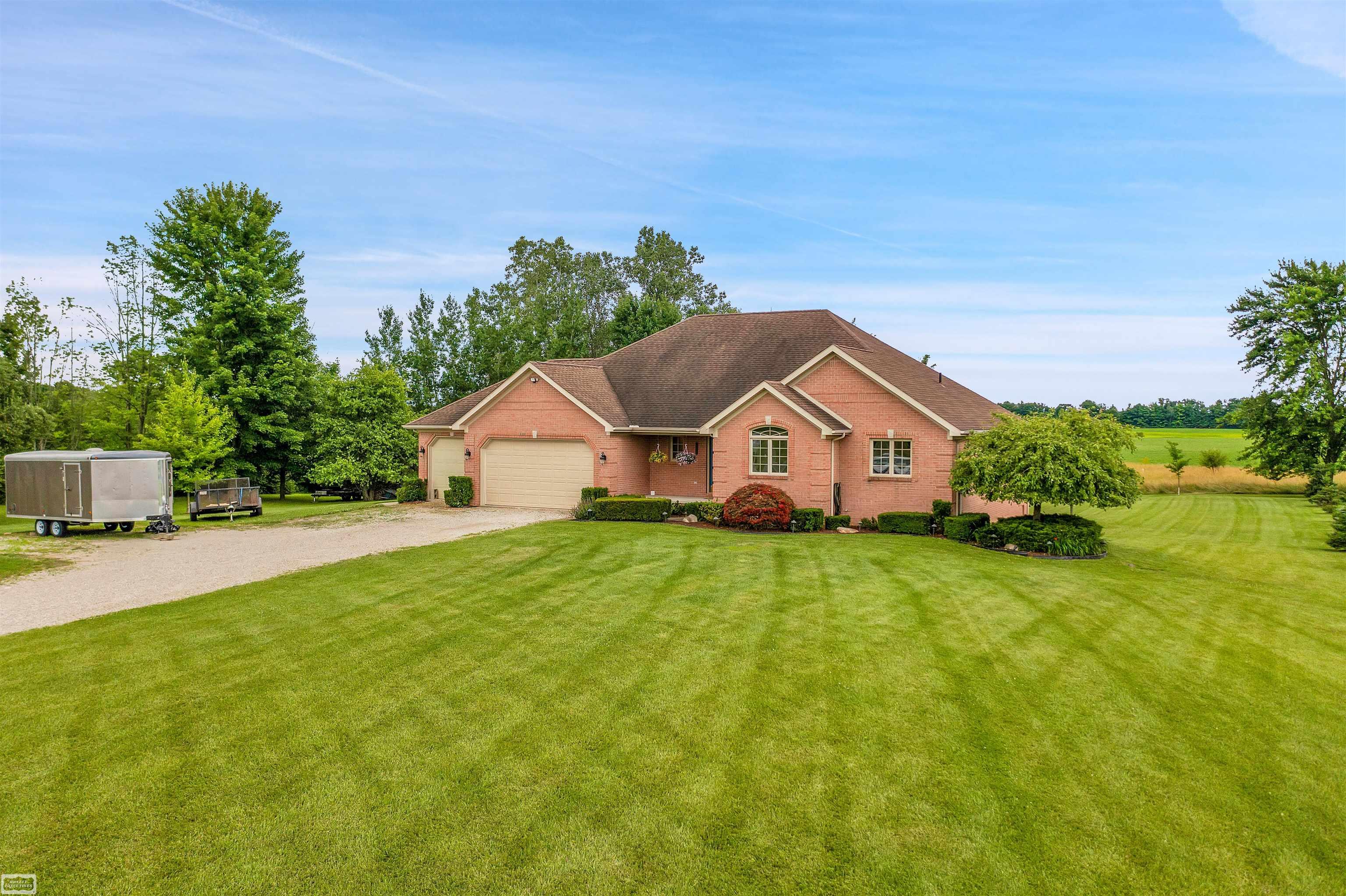 Belle River Rd, Riley, MI 48041