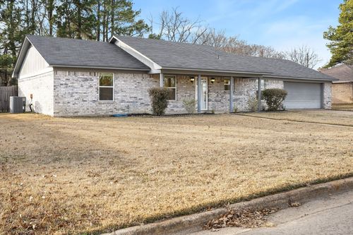 104 Kimberly St, Sulphur Springs, TX, 75482-3319 | Card Image