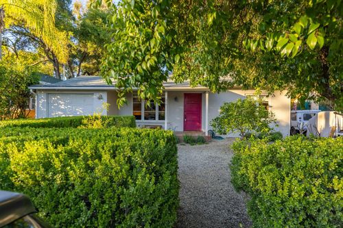 216 E Aliso St, Ojai, CA, 93023-2702 | Card Image