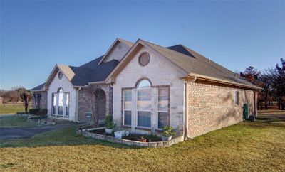 310 Pr 5986, House other with 3 bedrooms, 2 bathrooms and null parking in Yantis TX | Image 3