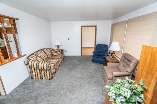 325 W Dodge St, Port Washington, WI, 53074 | Card Image