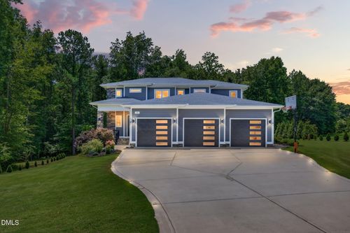 58 Arrezzo Dr, Clayton, NC, 27527-5610 | Card Image