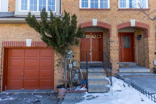 6 Sinclair Crt, Brampton, ON, L6X4P5 | Card Image
