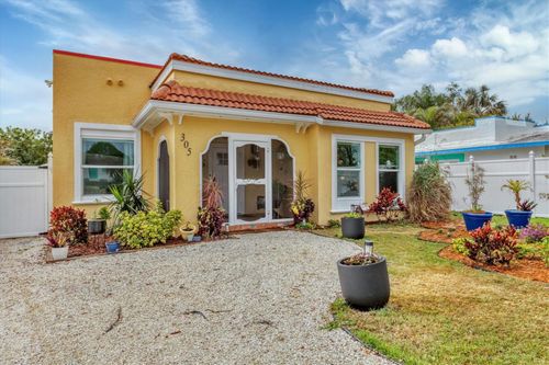 305 Pameto Rd, NOKOMIS, FL, 34275-3919 | Card Image