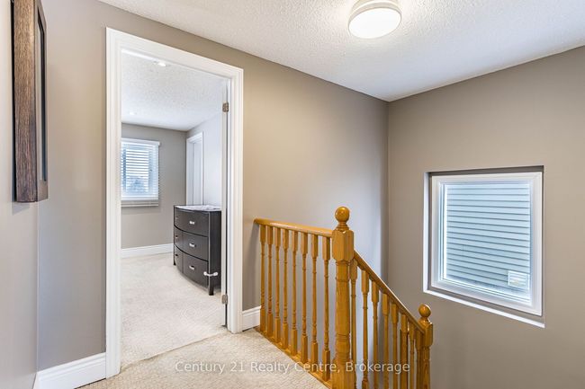 34 Niagara Pl, House other with 4 bedrooms, 4 bathrooms and 4 parking in Brampton ON | Image 18