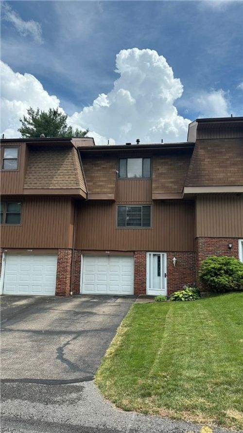 40 Freedom Dr, Bridgeville, PA, 15017 | Card Image
