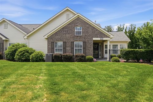 2192 Westview Cir, Harmony, PA, 16037-8049 | Card Image