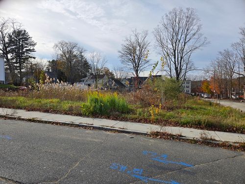 20 Sayles St, Southbridge, MA, 01550-1710 | Card Image