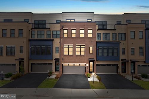 42506 Mildred Landing Sq, ASHBURN, VA, 20148-7707 | Card Image