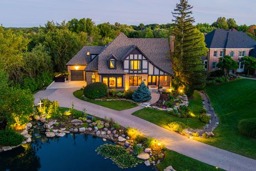 3814 Tradition Blvd, St. Charles, IL, 60175-5660 | Card Image