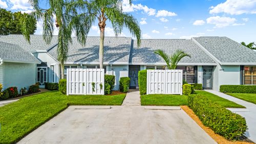 12311 Country Greens Blvd, Boynton Beach, FL, 33437-2027 | Card Image