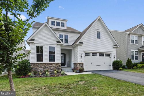 819 Banker Dr Sw, LEESBURG, VA, 20175-4375 | Card Image