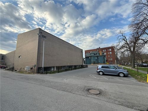 130 Linwood Ave, Buffalo, NY, 14209-2004 | Card Image