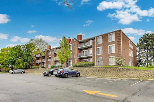 b105-805 Leicester Rd, Elk Grove Village, IL, 60007-7326 | Card Image