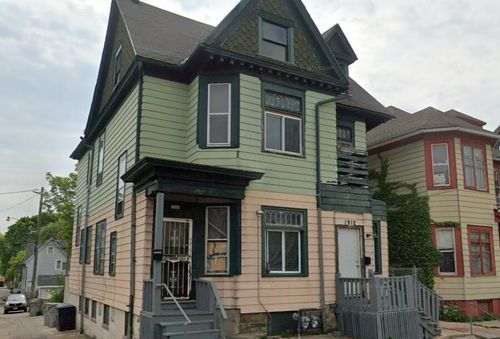 1912 N 27th St, Milwaukee, WI, 53208-1501 | Card Image