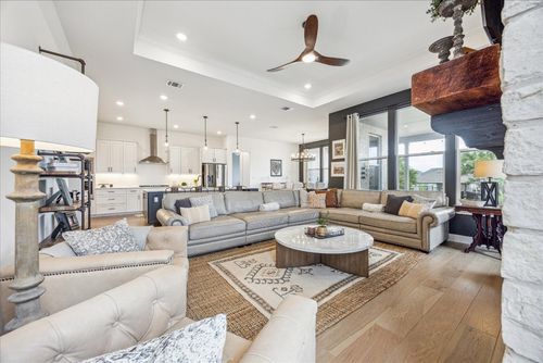 460 Barnhill Loop, Dripping Springs, TX, 78620-2930 | Card Image