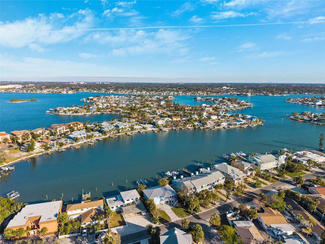 2601 Bay Blvd, House other with 3 bedrooms, 2 bathrooms and null parking in INDIAN ROCKS BEACH FL | Image 37