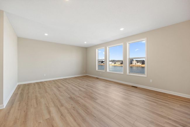 Spacious Living Room | Image 6