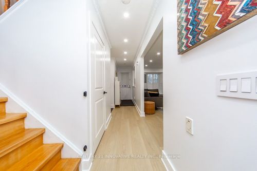 {{alt}} | Card Image