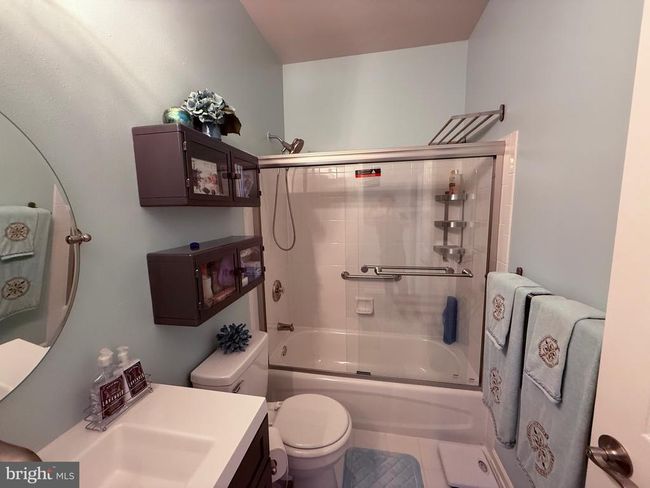 76 Kyle Way, Condo with 2 bedrooms, 2 bathrooms and null parking in Ewing NJ | Image 34