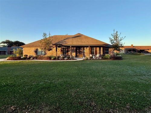 3680 Lawrence Ln, Lake Charles, LA, 70605-6743 | Card Image