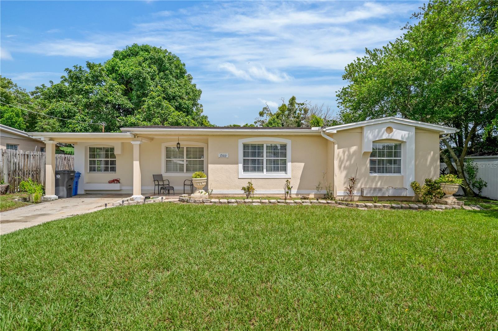 Poller Ave, Tampa, FL 33614