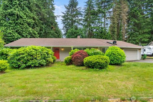 5815 7th Ave Se, Lacey, WA, 98503-1203 | Card Image