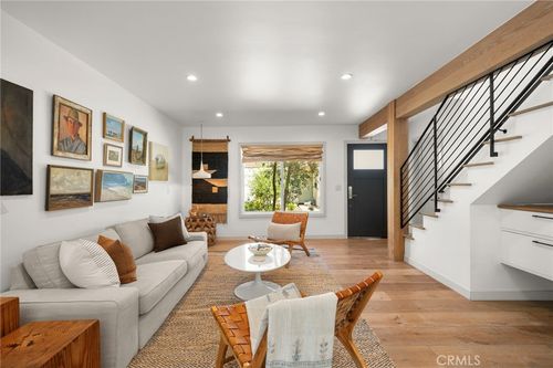 6-125 S Broadway, Redondo Beach, CA, 90277-3305 | Card Image