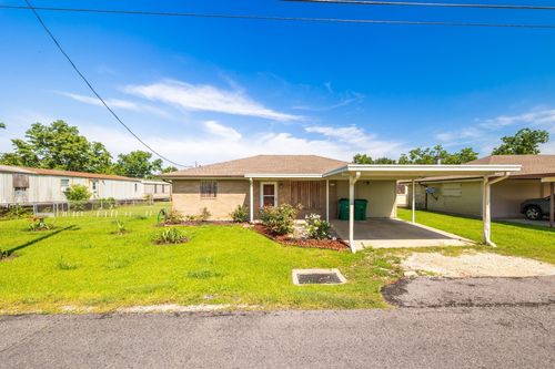 434 St Louis St, Raceland, LA, 70394-3107 | Card Image