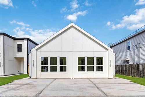 a-d-7926 Jester St, Houston, TX, 77051-1636 | Card Image