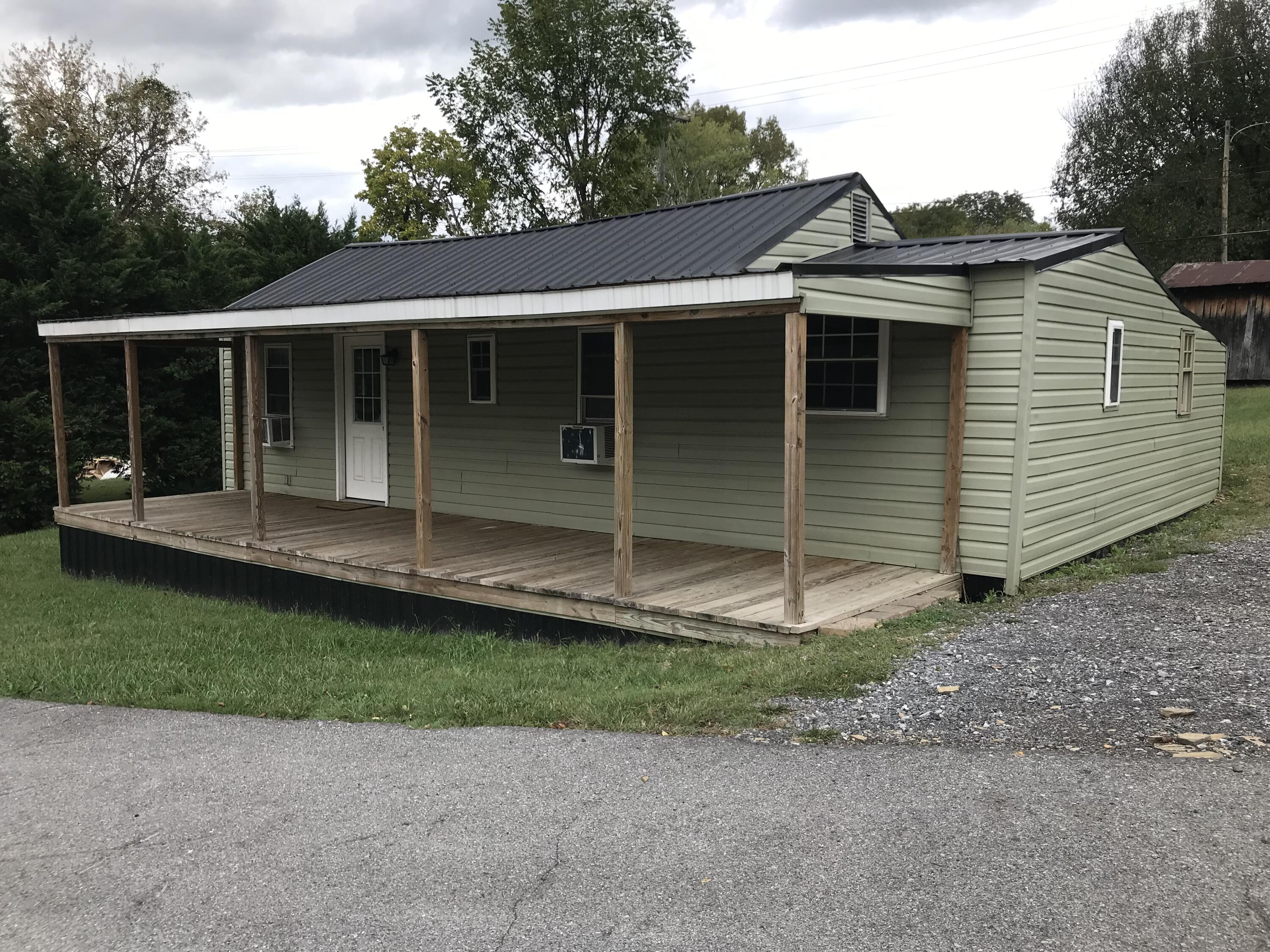 Oak St, Bulls Gap, TN 37711