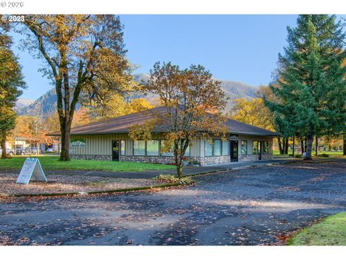 102 Cbd Mall St, North Bonneville, WA, 98639-4612 | Card Image