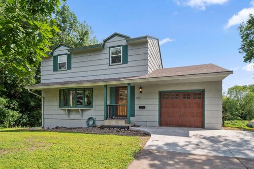 220 7th St S, Hopkins, MN, 55343-7720 | Card Image
