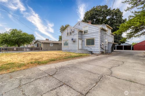 904 Se Birch Ave, College Place, WA, 99324-1658 | Card Image