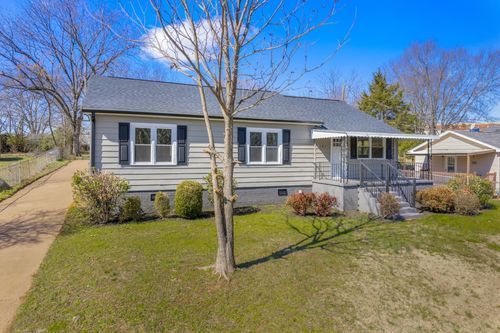 107 Boyd Ave, Simpsonville, SC, 29681-2206 | Card Image