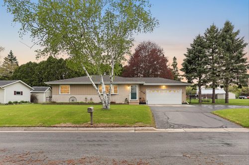300 Prairie Ave, LAKE MILLS, WI, 53551-1208 | Card Image