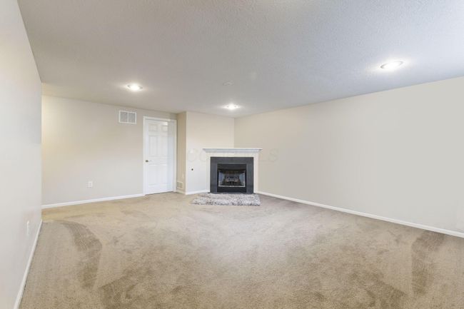 1080 Shady Lake Dr, Condo with 2 bedrooms, 4 bathrooms and null parking in Columbus OH | Image 46