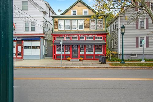 366 Wood St, Bristol, RI, 02809-2308 | Card Image