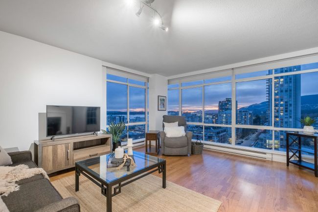 1404 - 130 E 2 Nd Street, Condo with 2 bedrooms, 2 bathrooms and 2 parking in North Vancouver BC | Image 1