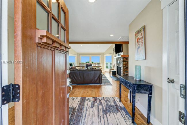 Foyer | Image 27