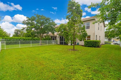 4754 Eucalyptus Dr, Hollywood, FL, 33021-7061 | Card Image