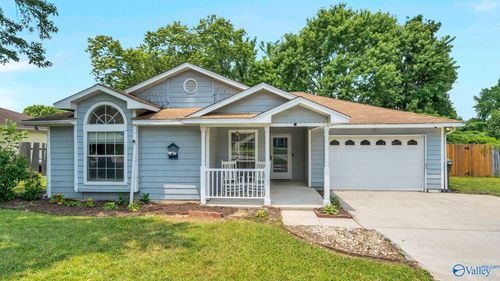 121 Oakline Dr, Madison, AL, 35757-6809 | Card Image