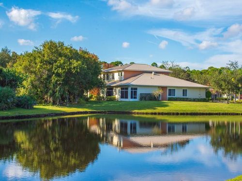 2529 Stockbridge Sq Sw, Vero Beach, FL, 32962-4215 | Card Image