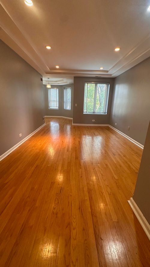 2-6714 S Chappel Ave, Chicago, IL, 60649-7153 | Card Image