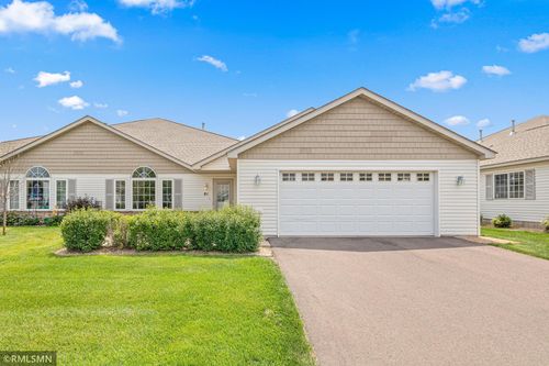 81 Bridgewater Trl, Hudson, WI, 54016-7782 | Card Image