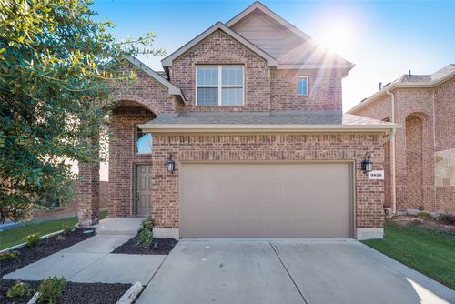 9825 Prairie Dog Ln, McKinney, TX, 75071-6928 | Card Image