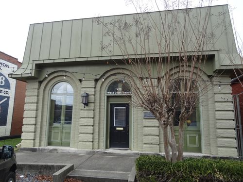 429 W Court Sq, Springfield, TN, 37172-2449 | Card Image