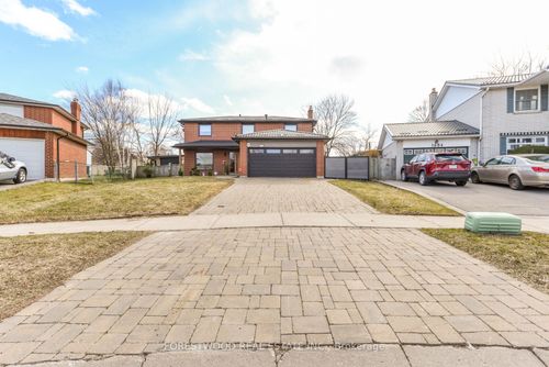 1690 Saltdene Terr, Mississauga, ON, L4W2E4 | Card Image