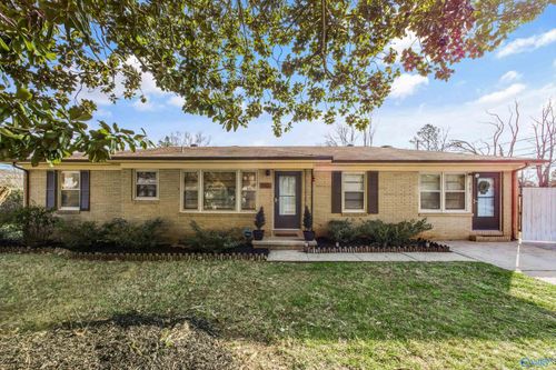 2101 Euclid Rd Nw, Huntsville, AL, 35810-4225 | Card Image